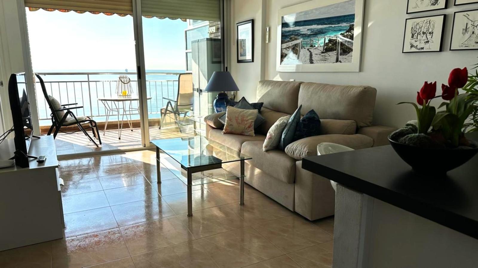 Apartamento Con Vistas Al Mar Primera Linea De Playa Del Postiguet Alicante Bagian luar foto