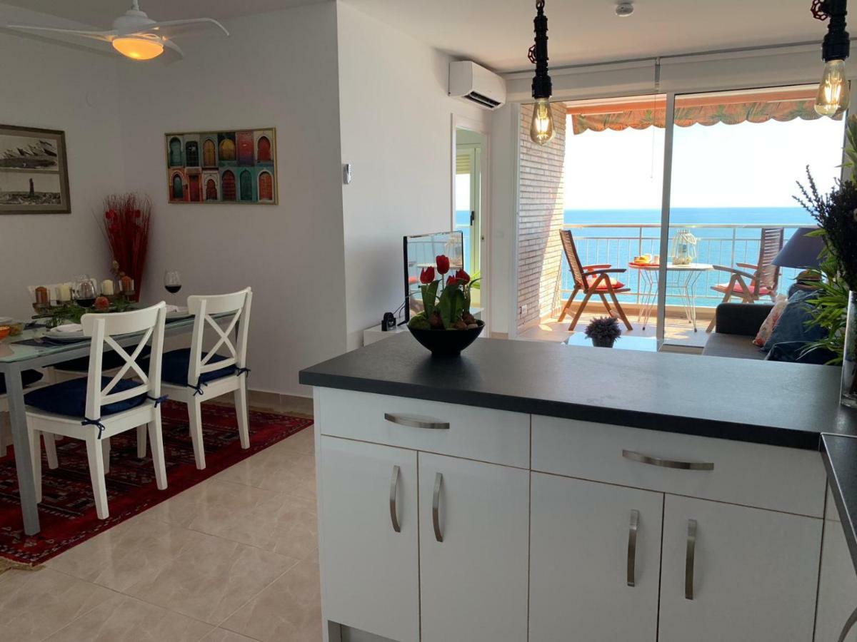 Apartamento Con Vistas Al Mar Primera Linea De Playa Del Postiguet Alicante Bagian luar foto